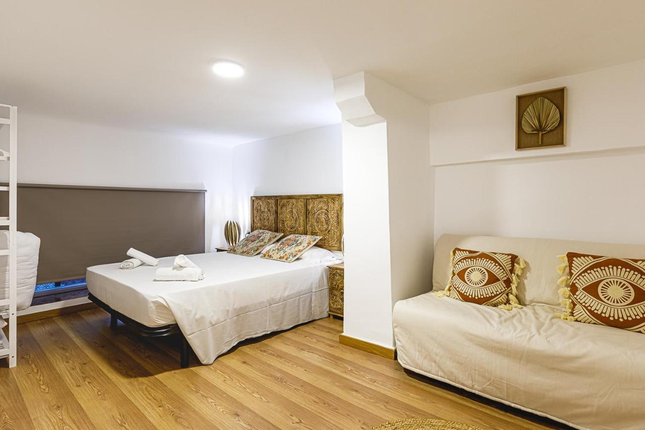 Exotic Little Palace City Center Alicante Bagian luar foto