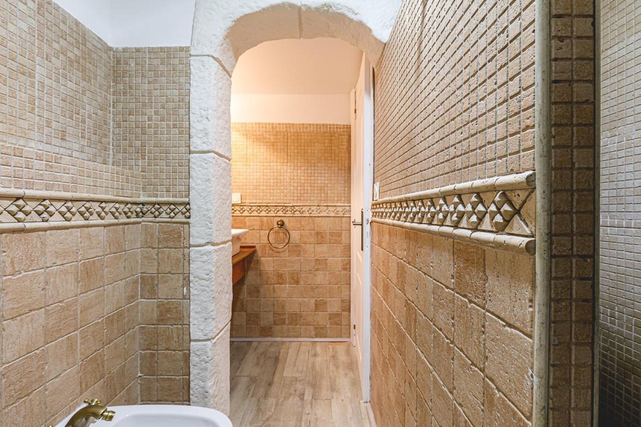 Exotic Little Palace City Center Alicante Bagian luar foto