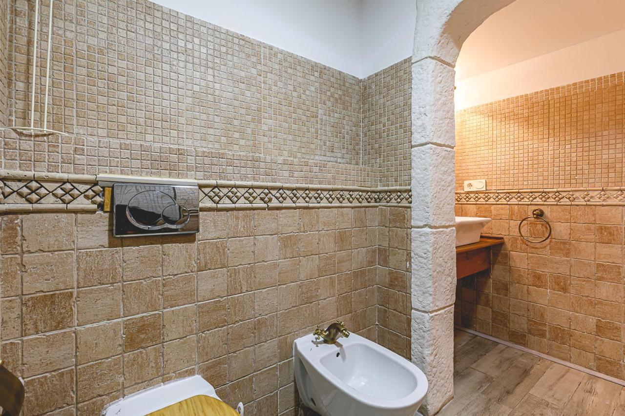 Exotic Little Palace City Center Alicante Bagian luar foto