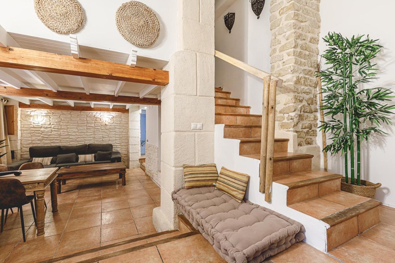 Exotic Little Palace City Center Alicante Bagian luar foto